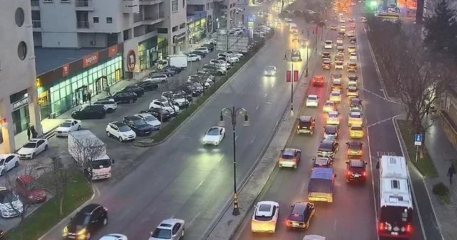 Bakıda yolların bir qisminə sıxlıq yaranıb