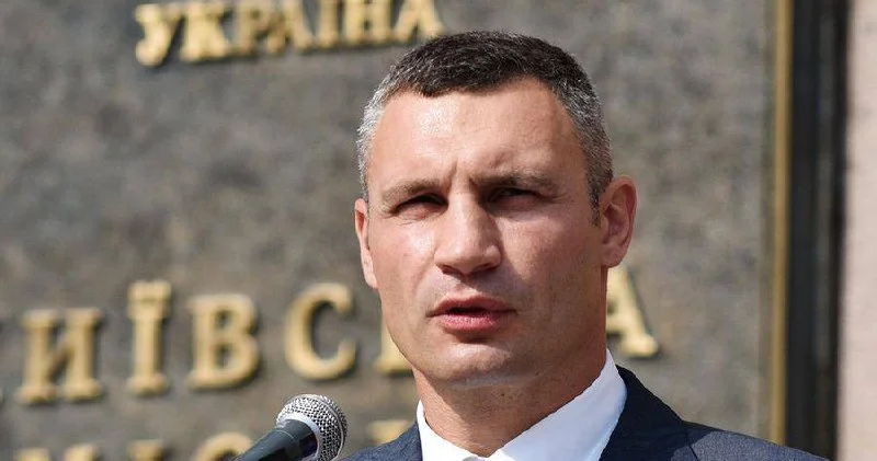 Kliçkodan Kiyev sakinlərinə: Şəhəri tərk edin...