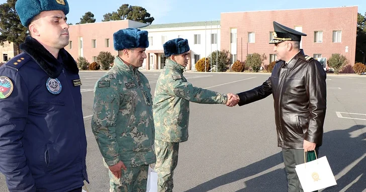 Командующий ВВС и военный прокурор Азербайджана посетили воинские части