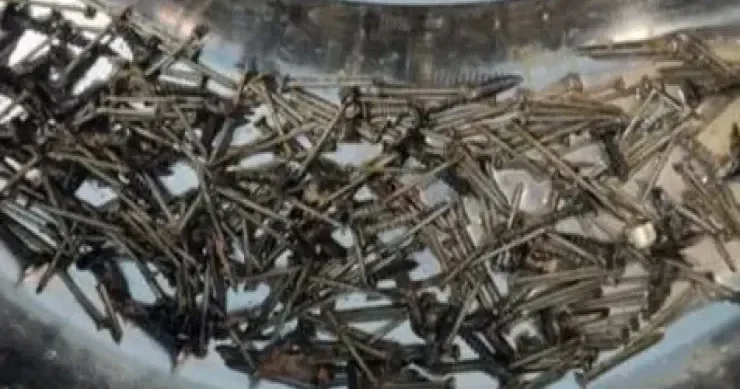 Stress və borc səbəbindən mismar uddu