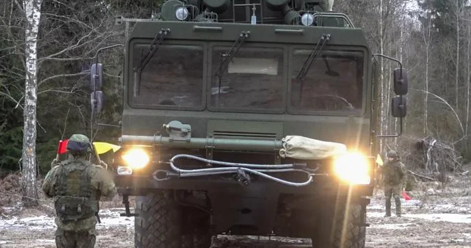 Rus ordusu Ukraynada hərbi müəssisələrə hücum etdi