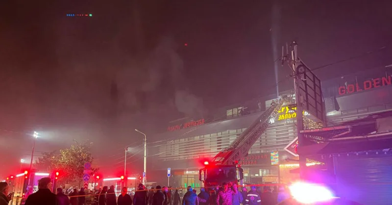 Tbilisidə ticarət mərkəzində yanğın baş verib