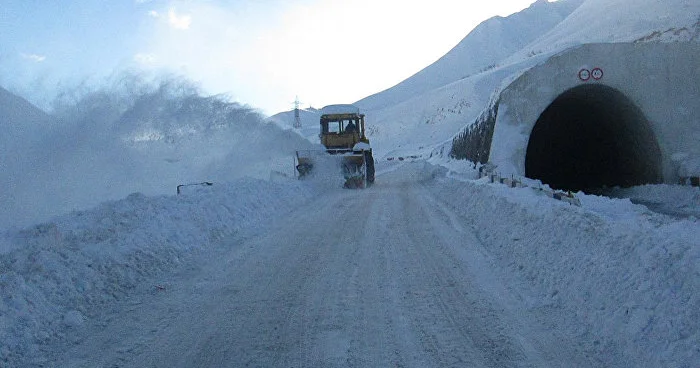 Ermənistanı Rusiyaya birləşdirən yol bağlandı