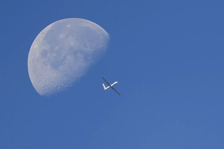 Naməlum dron HAVA LİMANINI...