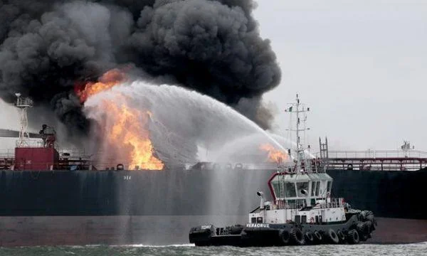 Rusiyada 13 min ton mazut dolu tanker partladı