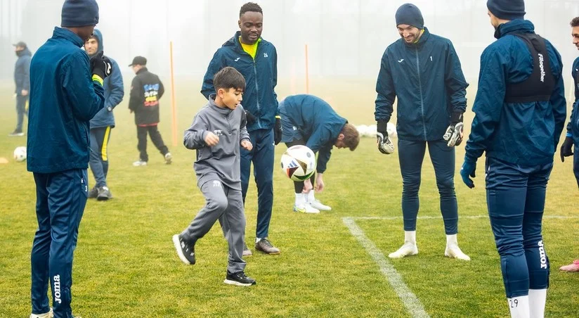 Kəpəz in futbolçuları lisey şagirdləri ilə görüşüb