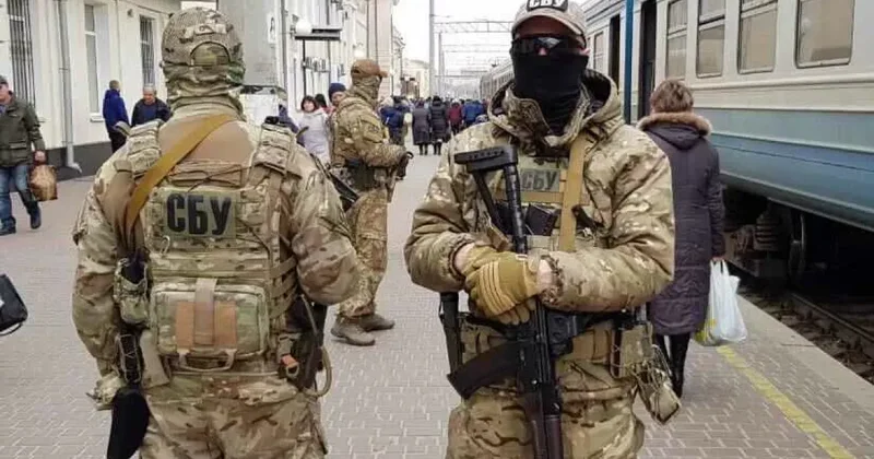 СБУ арестовала фейк ньюс блогеров, разгласивших информацию о военных ФОТО
