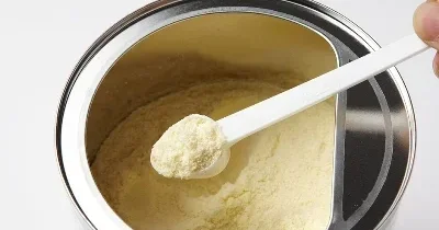 Türkiyədə bu körpə qidası qadağan edildi: Tərkibində zəhərli maddə var Azərbaycanda da satılır