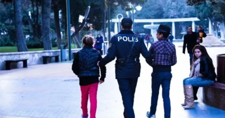 Azərbaycanda avaralara 20 manat cərimə yazılır? Hüquqşünas DANIŞDI