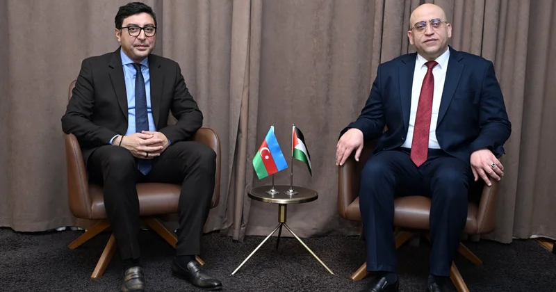 Fərid Qayıbov Fələstin Dövlətinin Azərbaycandakı səfirini qəbul edib FOTO