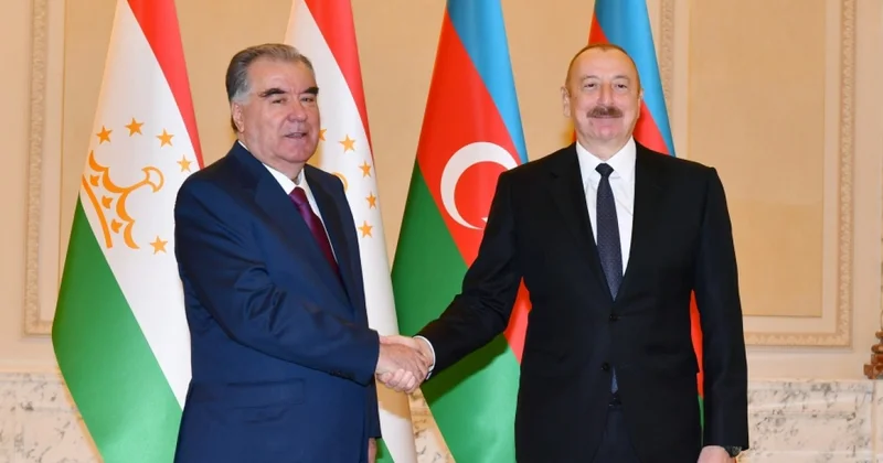 Emoməli Rəhmon İlham Əliyevi təbrik etdi