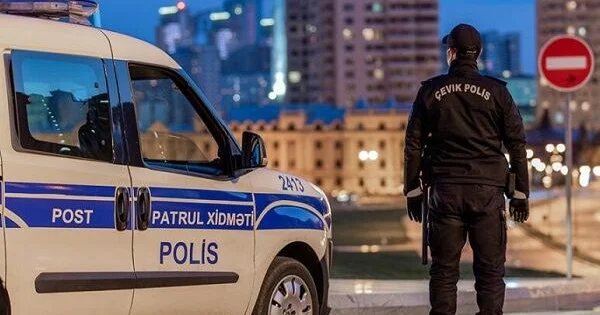 Oğurladığı kartdakı pulları mağazada xərclədi, saxlanıldı Video