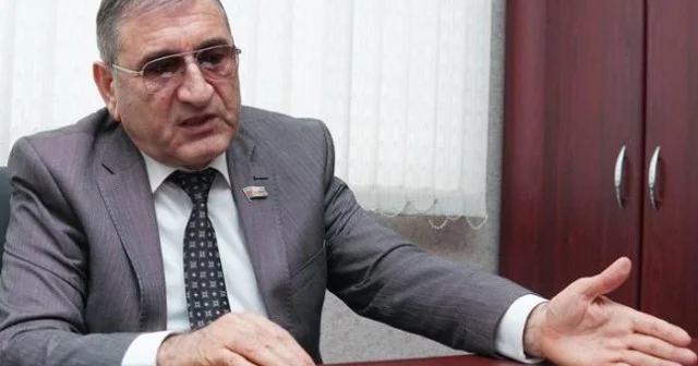 Vətəndaş məmur münasibətlərində irəliləyiş var Deputat