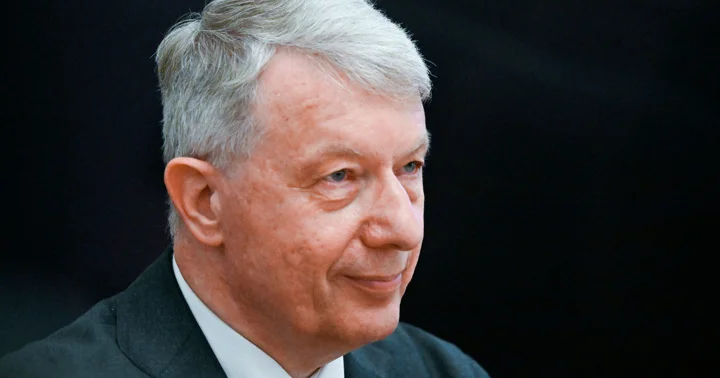 Евродепутат Картайзер рассказал, что Евросоюз мечтает о смене власти в Москве