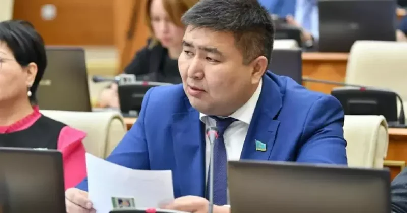 Депутат получил должность в администрации президента Казахстана