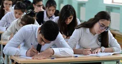 Uşaq artıq “öyrənmək üçün” yox, “səhv etməmək üçün” oxuyur” Təhsil eksperti