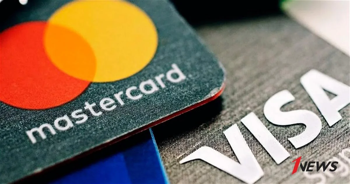 На Украине произошел массовый сбой в работе Visa и Mastercard