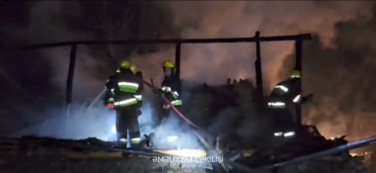 Şahbuzda yardımçı tikilidə yanğın olub