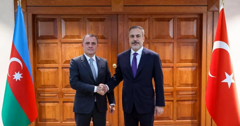 Hakan Fidan Ceyhun Bayramovla regionu müzakirə etdi