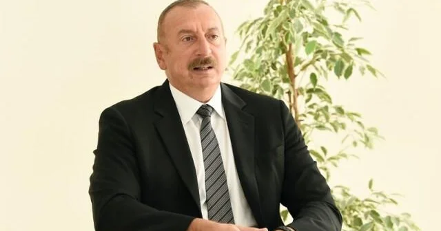Əliyevin ABŞ da yaşayan sərt tənqidçisi Əliyevdən yazdı...