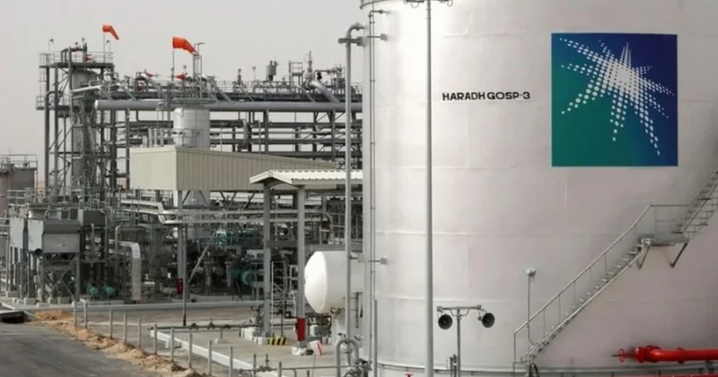 СМИ: Saudi Aramco предложила проводить срочные поставки нефти через тендеры