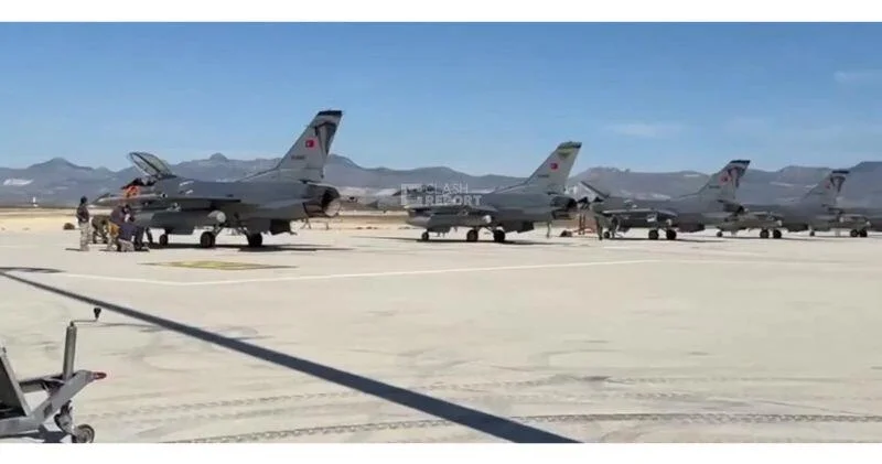 Кадры полета F 16 на Северном Кипре ВИДЕО