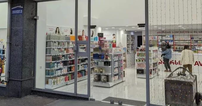 Qonşu ölkədə apteklərin sayı Avropadakından üç dəfə çoxdur