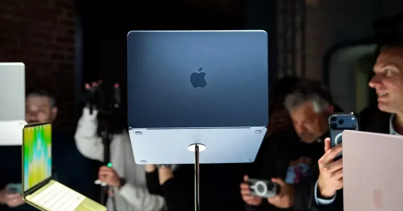 Bloomberg: Apple выпустит премиальные Ultra версии iPhone, MacBook и AirPods
