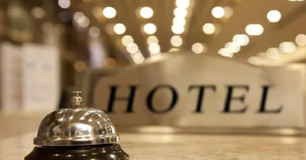 Hotellərin gəlirlərində KƏSKİN ENİŞ Turist tapılmır, yoxsa...