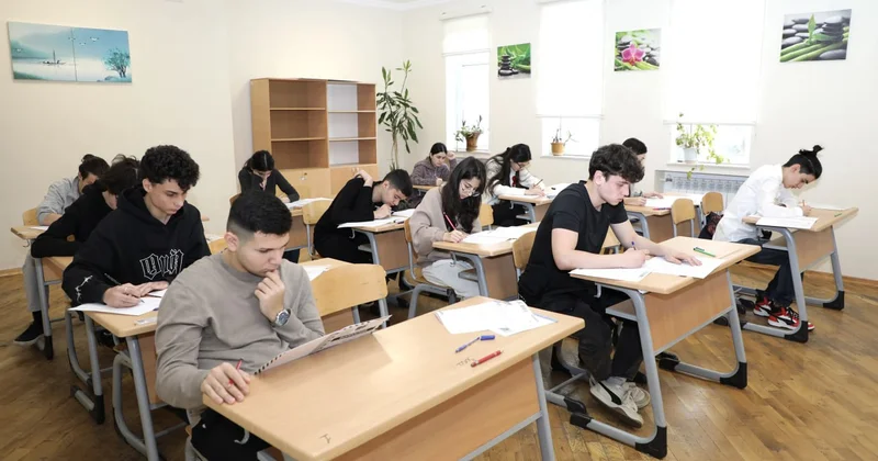 Buraxılış imtahanı verənlərin NƏZƏRİNƏ Cavablar bu saatda bilinəcək RƏSMİ