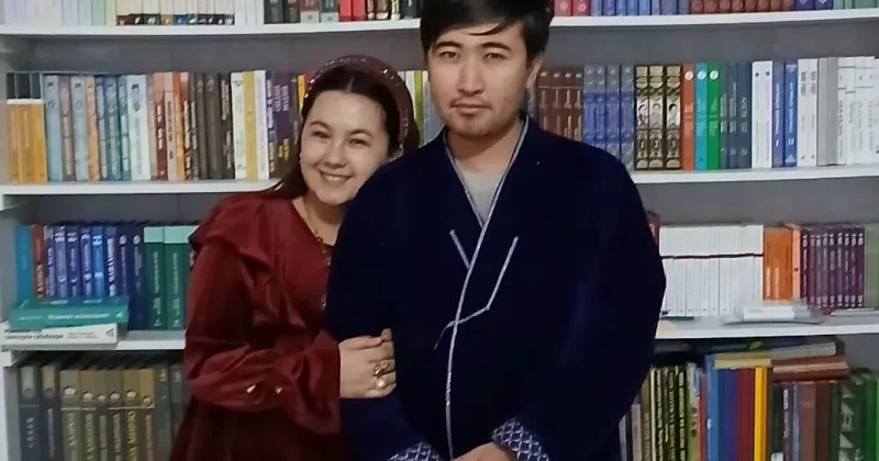 В Узбекистане невеста привезла в дом жениха приданое из 800 книг