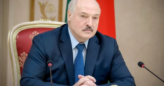 Лукашенко поздравил Хаменеи с избранием на пост Верховного лидера Ирана