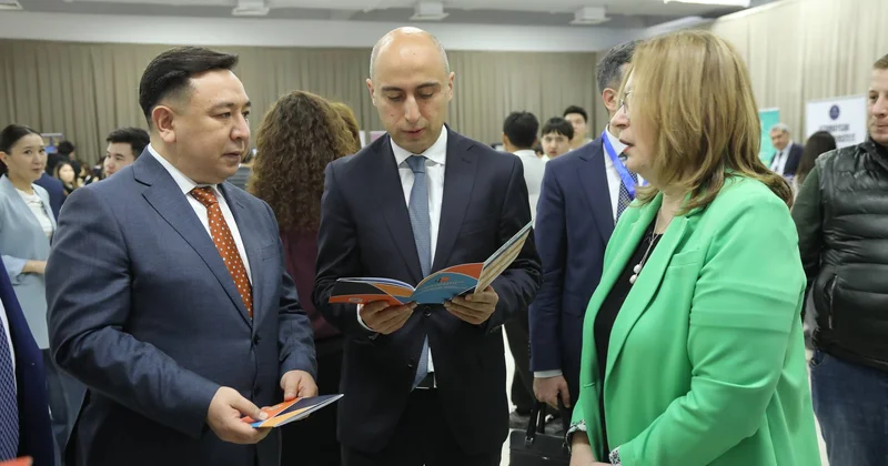 “Qazaxıstan müəllimi nüfuzdan salmaqla yox, onun sosial statusunu yüksəltməklə təhsil islahatı apardı...” EKSPERT