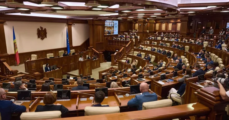 В Парламенте Молдовы хотят отказаться от русского языка