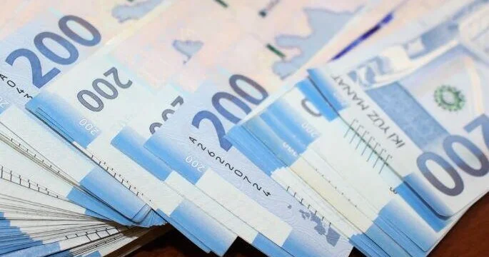 Dövlət qurumlarında işləyən şəxslərin maaşı ilə bağlı yeni QƏRAR
