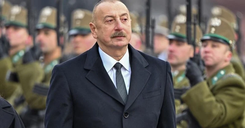 İlham Əliyev bu lenti yaxasına taxmaqdan imtina etdi FOTO