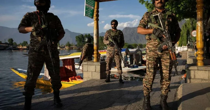 Hindistan ordusu Pakistanın çoxsaylı hücumlarını dəf etdi