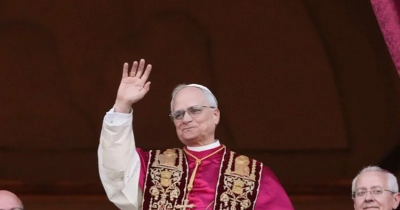 Yeni Roma Papası ilk ayini keçirdi