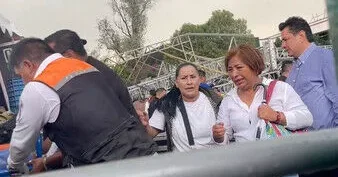 Səhnə çökdü: çox sayda yaralı var