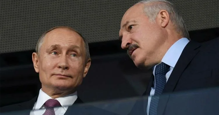 Putindən maraqlı addım: Lukaşenkonu bu dildə salamladı VİDEO