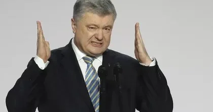 Poroşenkonun oğlu vergidən yayınmaqda şübhəli bilinir
