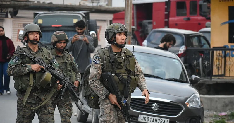 Hindistan Pakistan sərhədində gərginlik: 7 terrorçu zərərsizləşdirildi