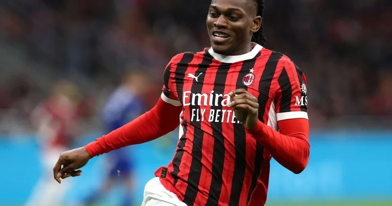 Çelsi Rafael Leaonun transferi ilə bağlı Milan la danışıqlar aparır