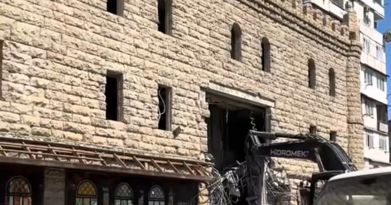 Şəki restoranı sökülür VİDEO