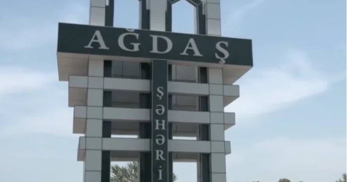 Ağdaş sakini qanunsuz olaraq işdən çıxarıldığını iddia edir ŞİKAYƏT