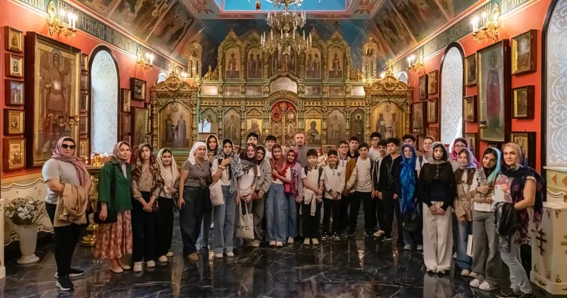 Ученики лицея посетили бакинскую православную церковь Мультикультурализм в действии / ФОТО