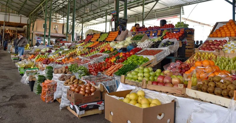 Paytaxtın mərkəzi ilə qəsəbələrdəki bazarlarda qiymət fərqi VİDEO