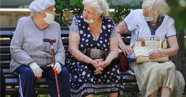Rusiyada pensiyaçıların sayı 40,9 milyon nəfərə qədər azalıb...