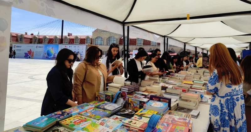 30 a yaxın nəşriyyat, 30 mindən çox kitab Naxçıvan Kitab Festivalından reportaj