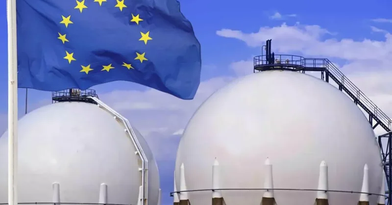 ЕС закачал в хранилища более 7 млрд кубометров газа